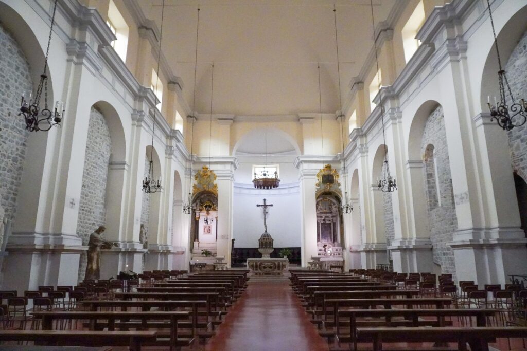 Interno della Pieve di Sant'Andrea
